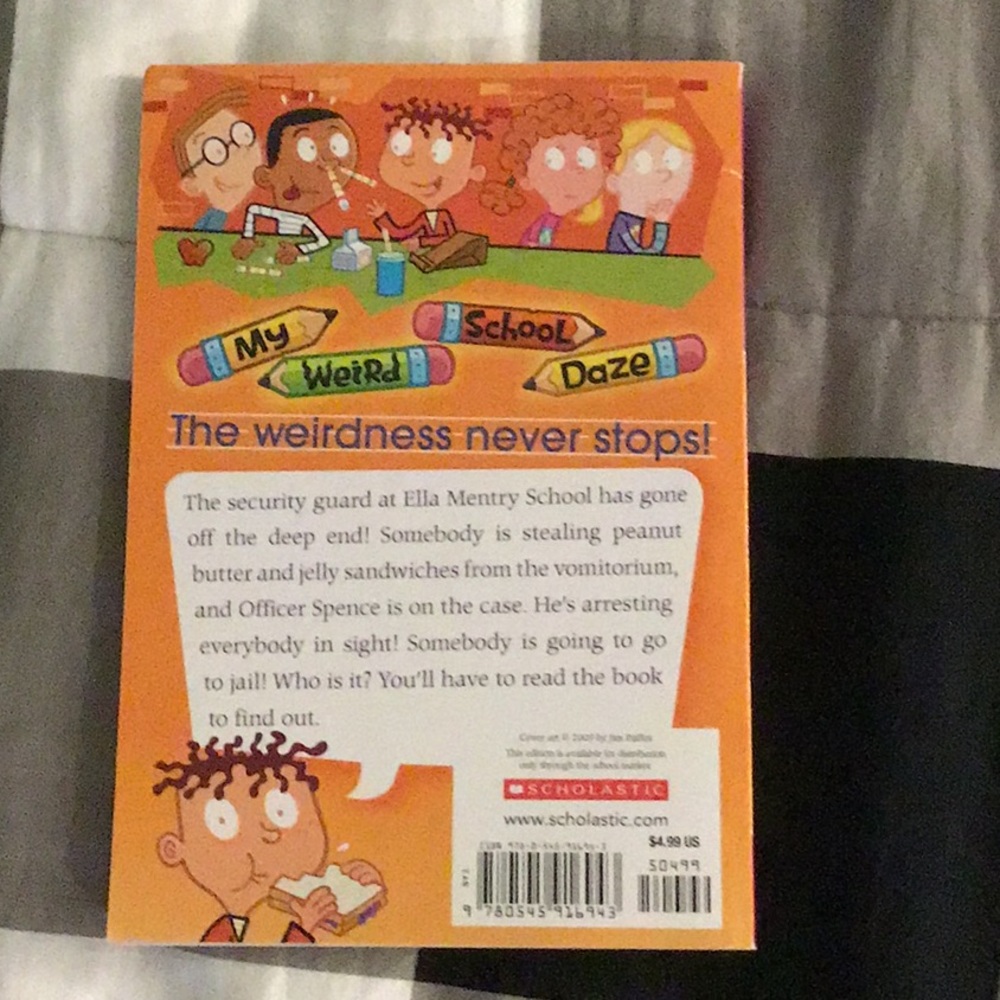 Books - Picture 6 of 6